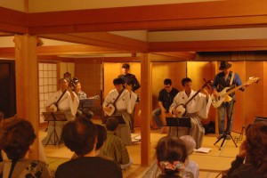 力強い音が迫って気ます!